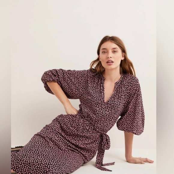 Boden Dresses & Skirts - NWT Boden|| Pink and Black midi Floral Print Ladies Dress with belt,Stars size 6